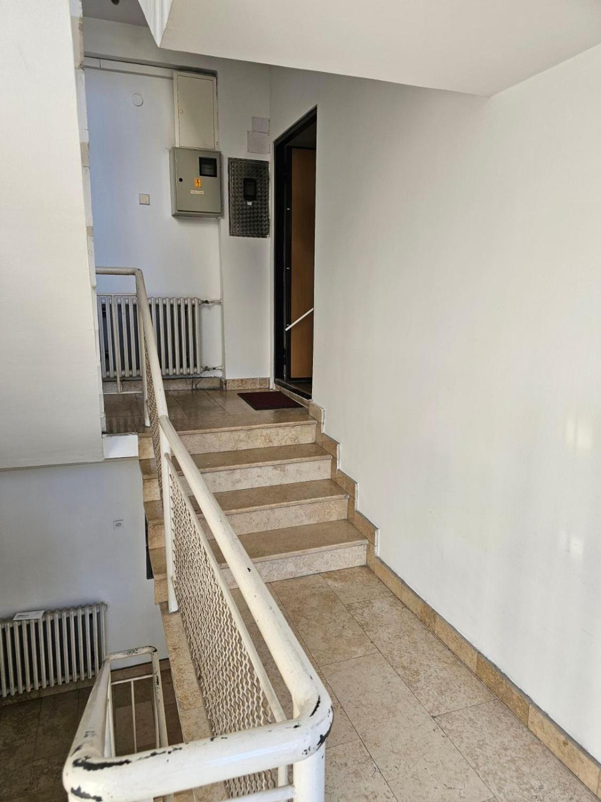 Centar Bulevar Ex Sa Garazom Appartement Banja Luka
